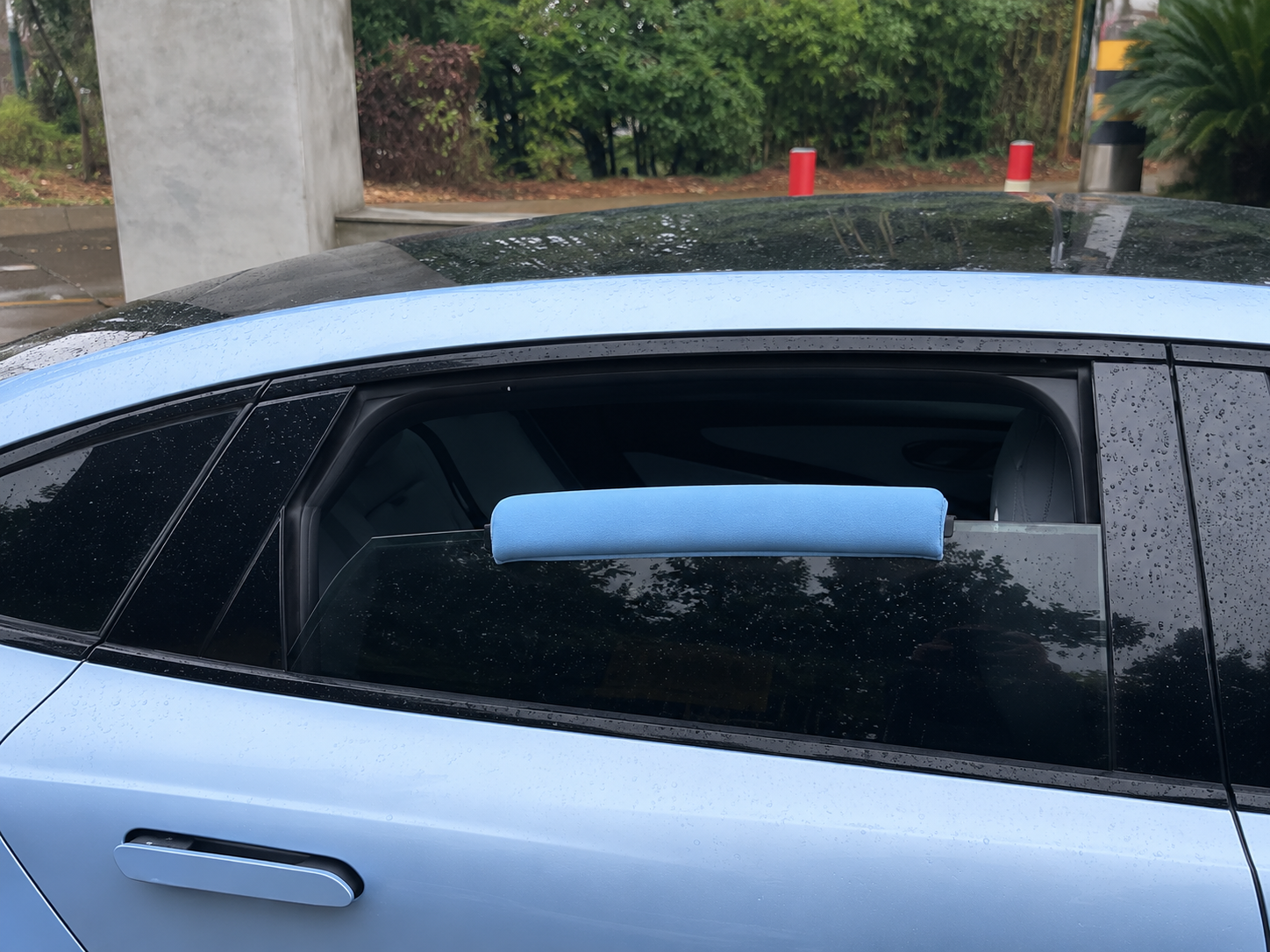 Dog Car Window Chin Rest  Soft Padded Window Armrest for Dogs